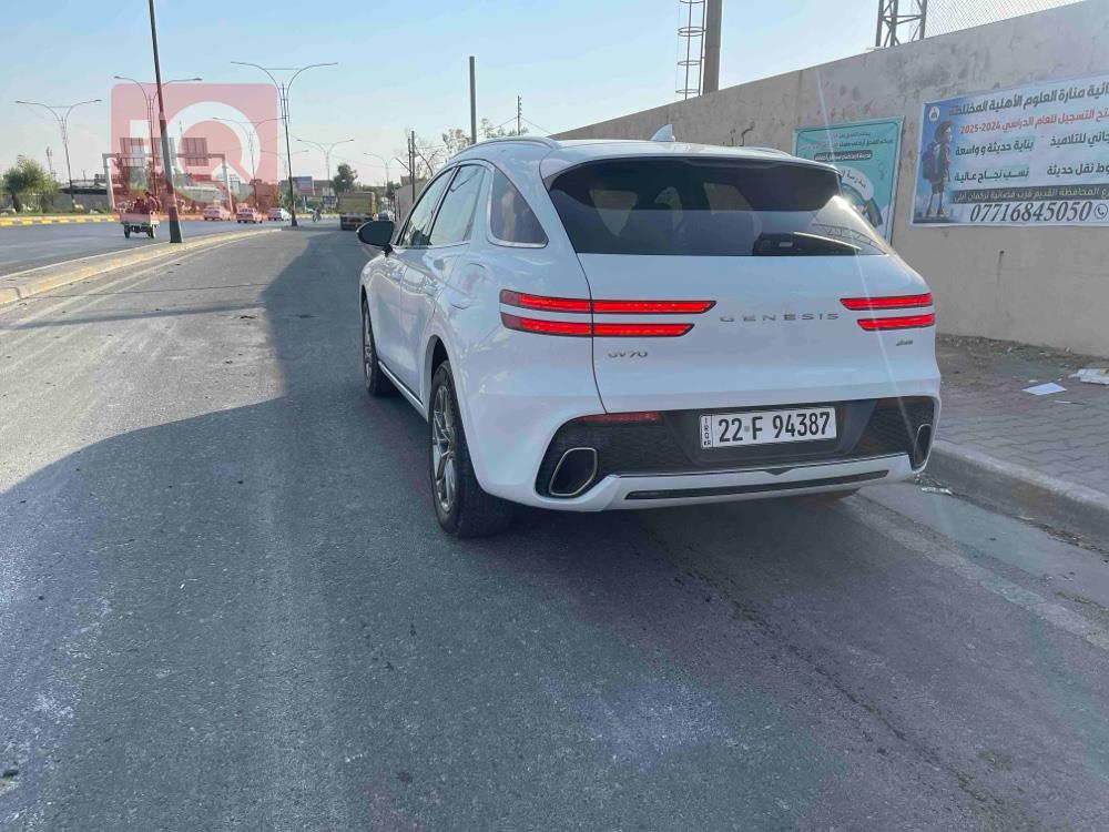 Genesis GV70